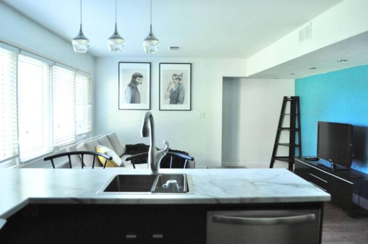 Cozy 1 Bd Suite Centrally Located North Vancouver Exterior foto