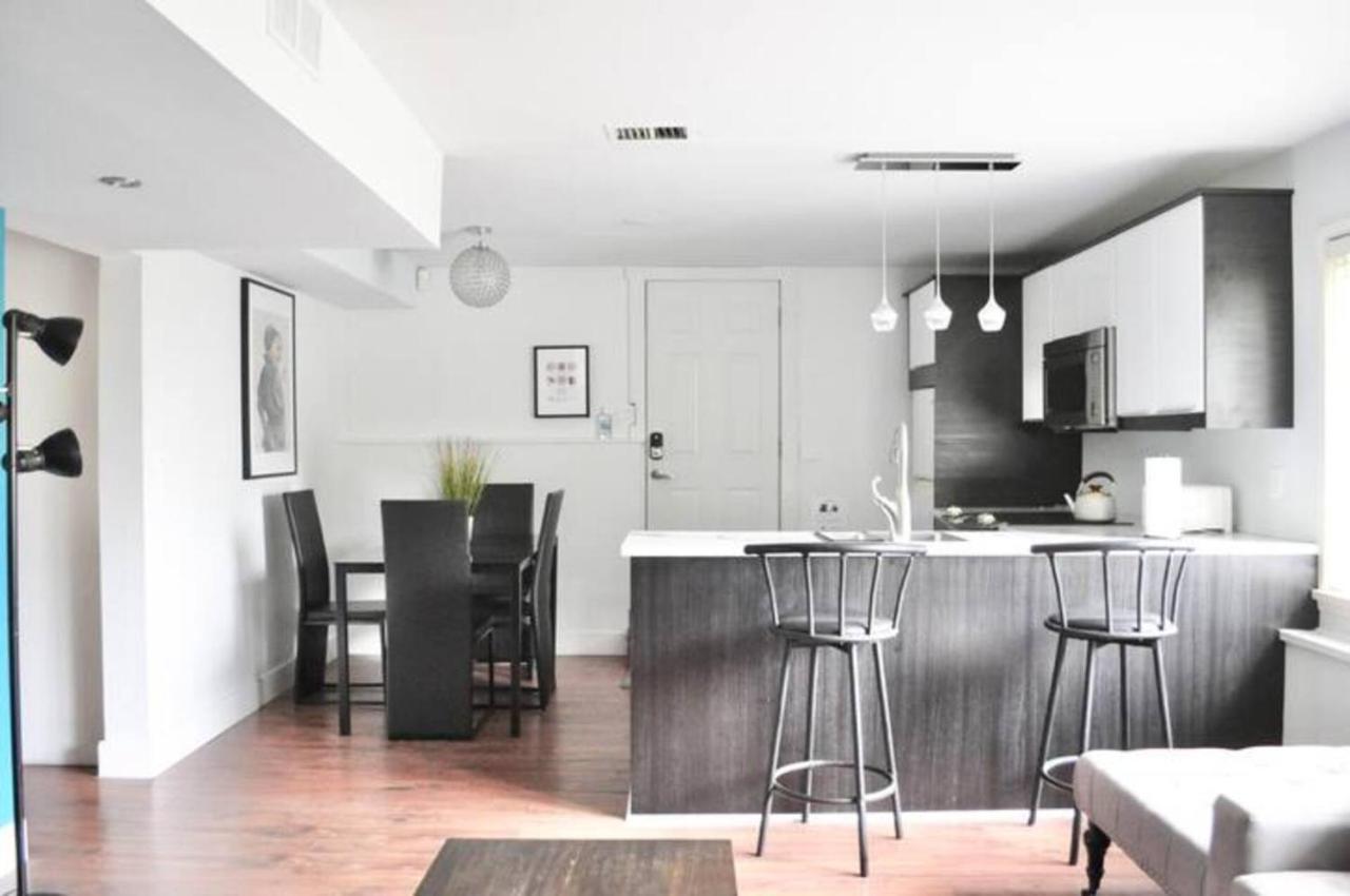 Cozy 1 Bd Suite Centrally Located North Vancouver Exterior foto