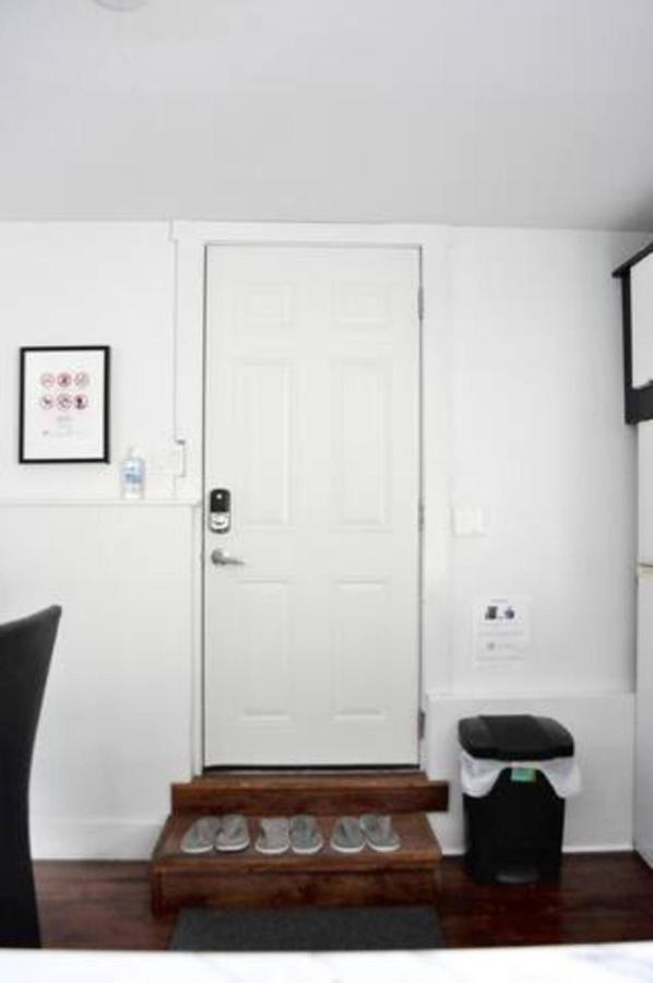 Cozy 1 Bd Suite Centrally Located North Vancouver Exterior foto